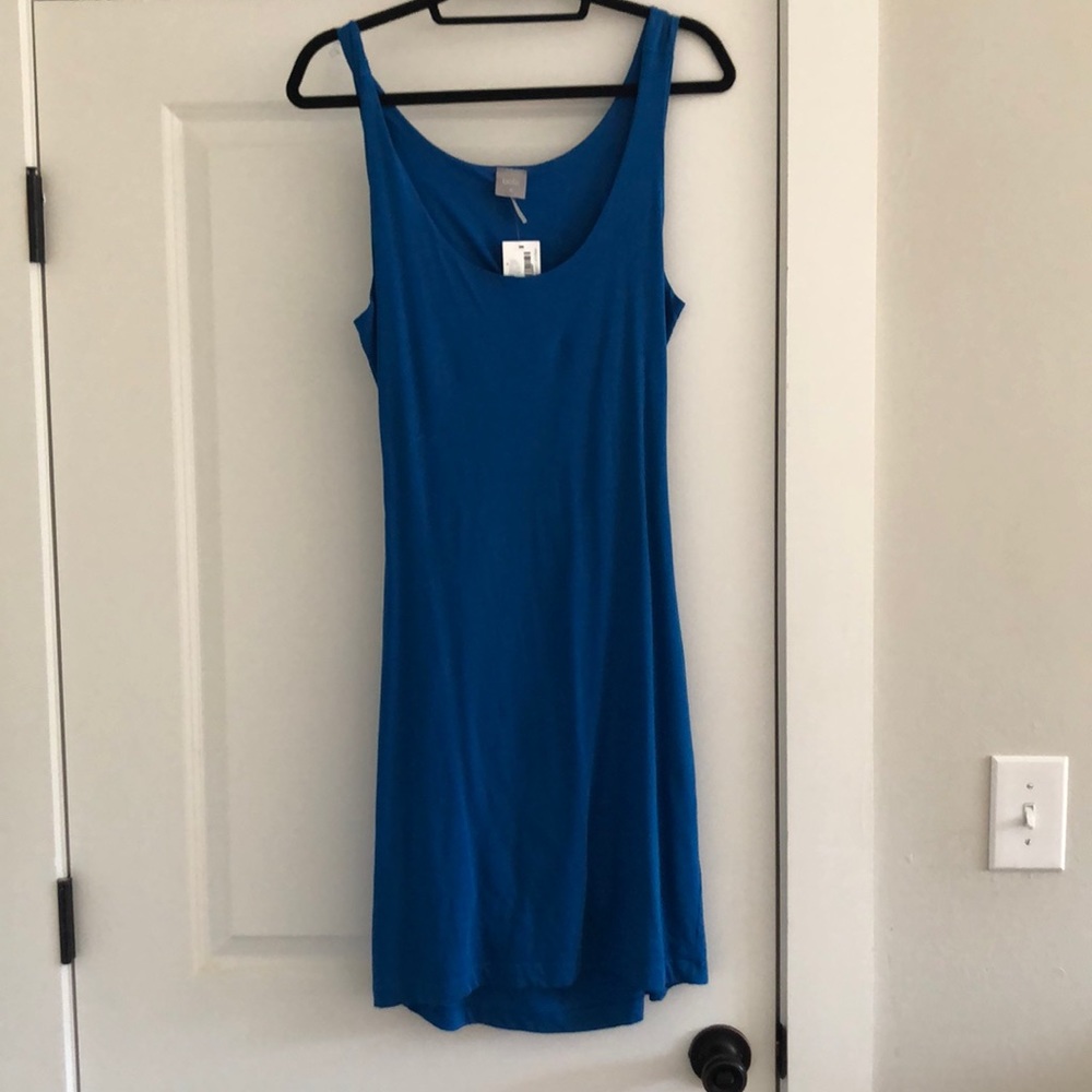Tshirt dress with open back